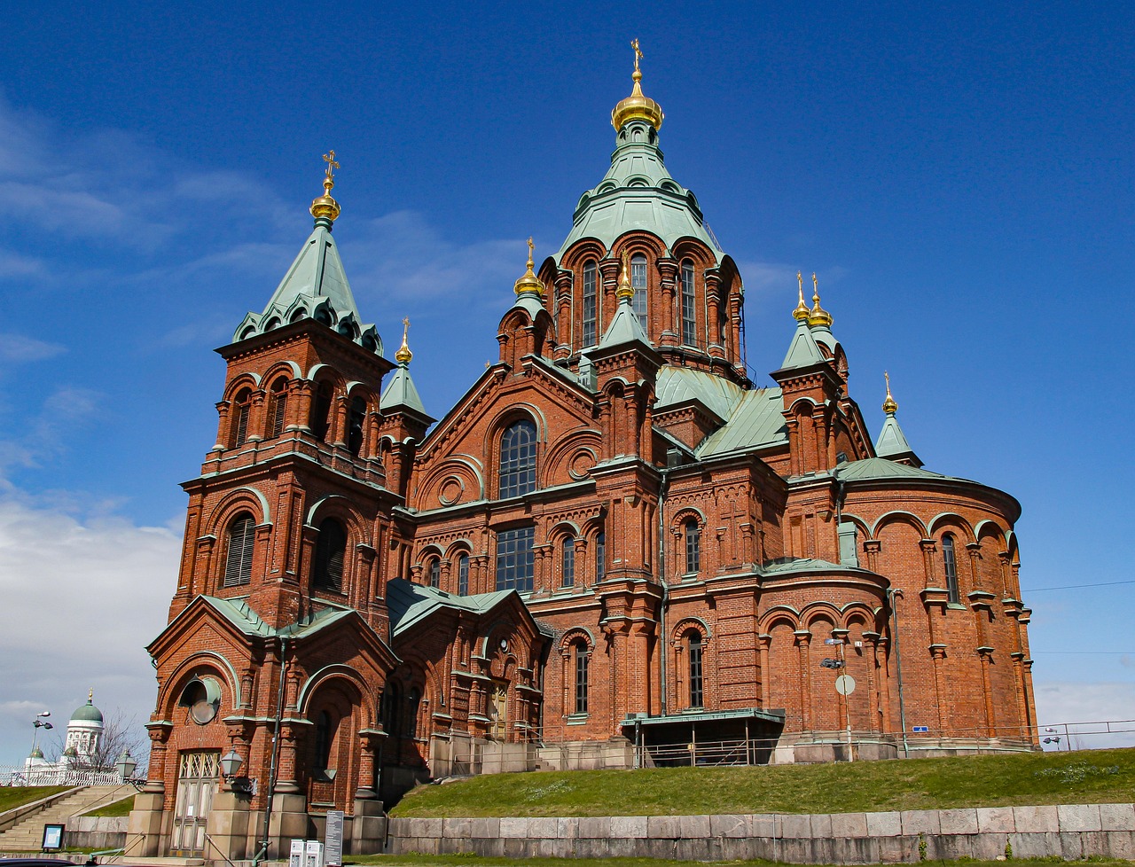 cathedral-7167733_1280.jpg